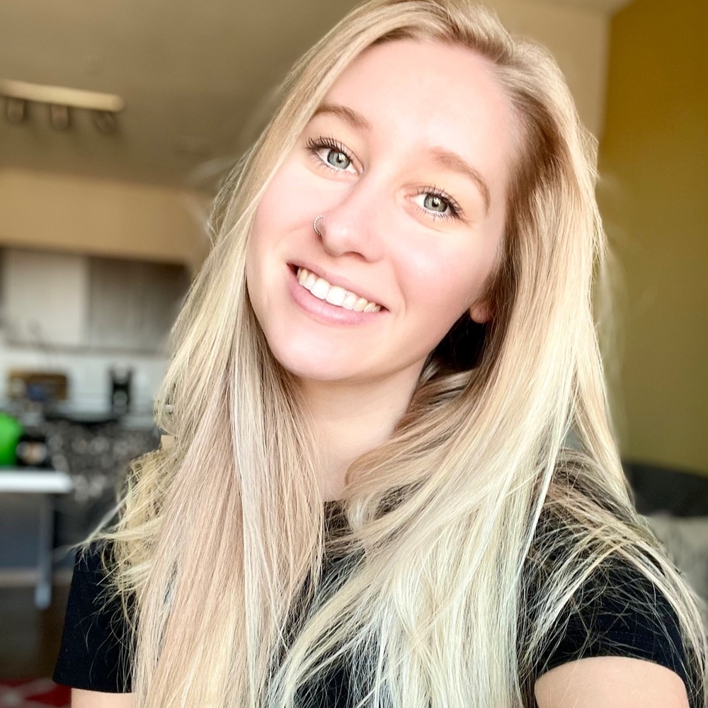 Meet your Posher, Maycee